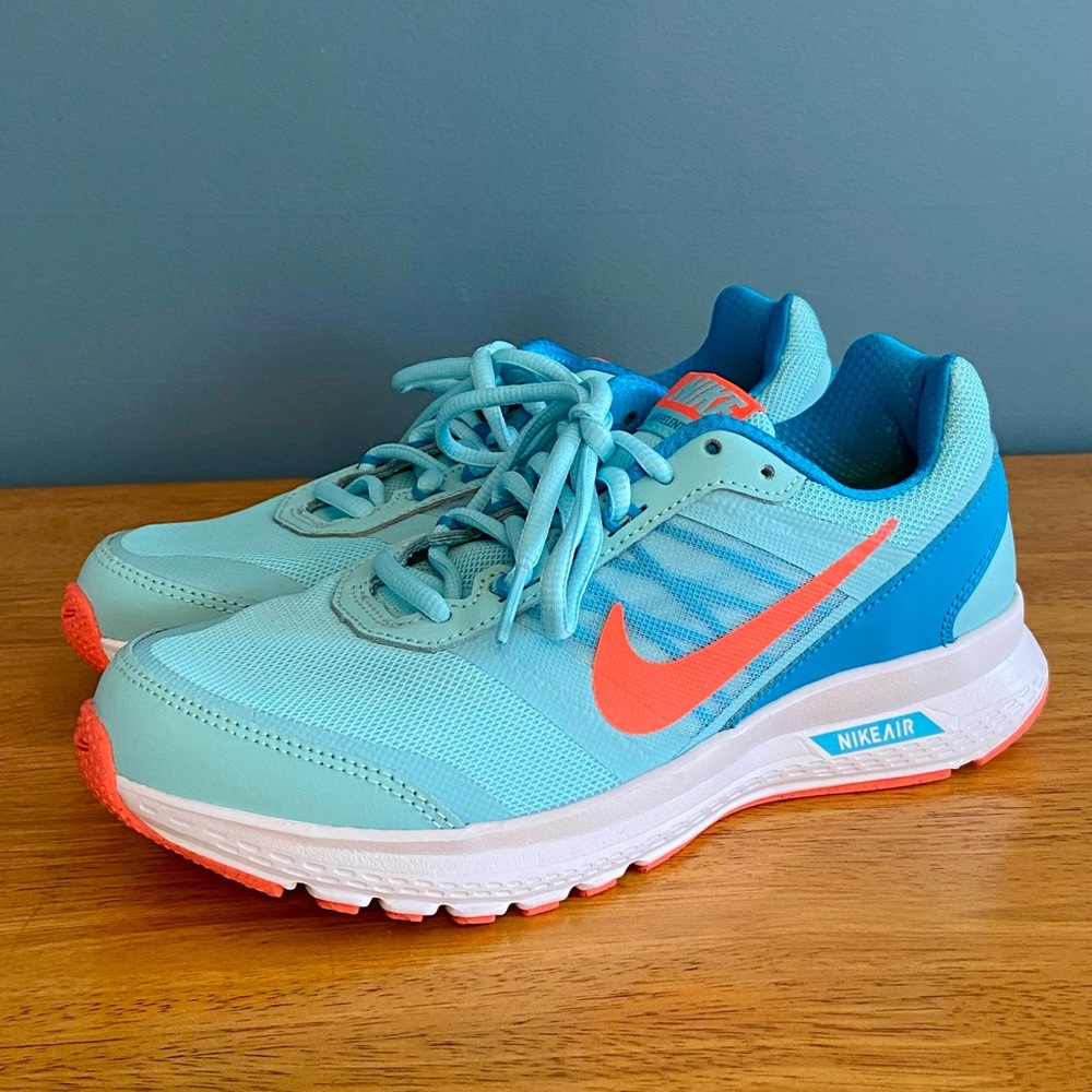 Nike Women’s Air Relentless 5 Running Shoe (Size 7)